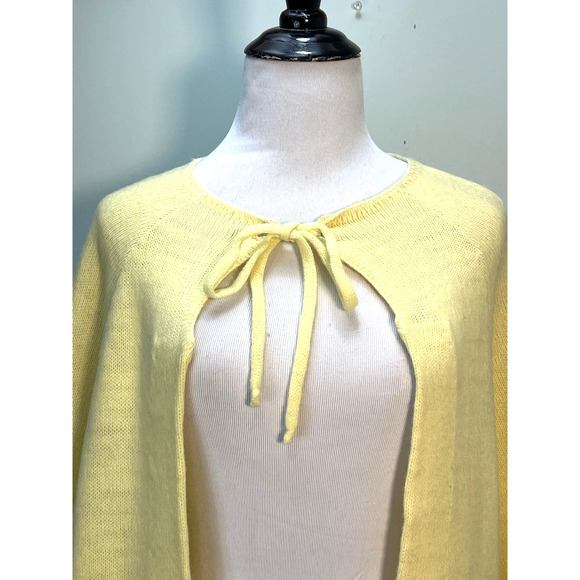 Vintage Poncho Cape One Size Yellow Fringed 60s 70s Mod Open Front Sweater - Picture 2 of 10